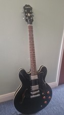 epiphone semi acoustic guitar DOT EB 