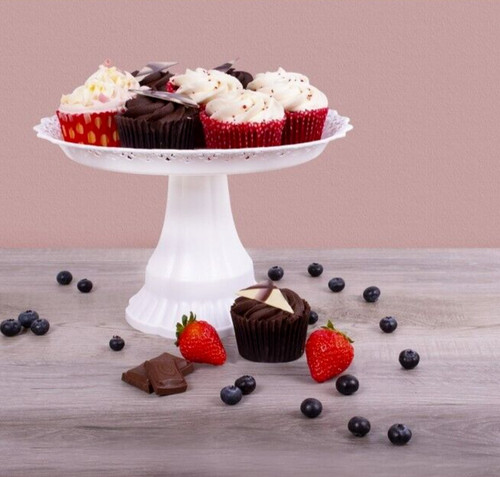 Cupcake cake display serving - cupcake,