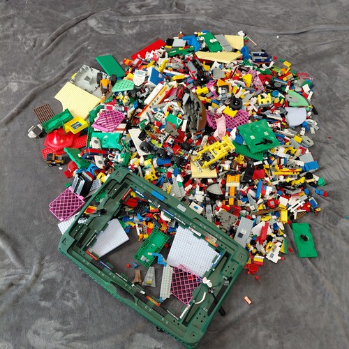 Lego bundle kiloware mixed - lego,