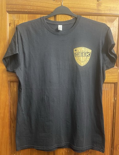 Judge dredd shirt geek - t-shirt,