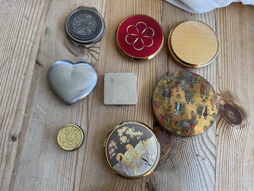 Job lot vintage powder - job, of