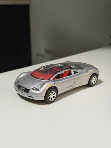 Audi avus quattro silver - avus,