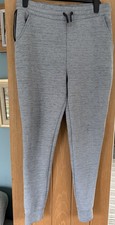 Men’s M Next Slim Leg