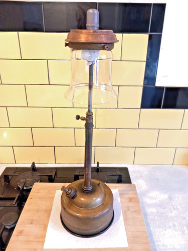Working vintage tilley lamp - working,