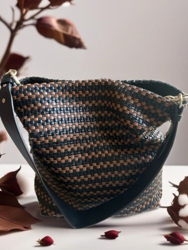 Massimo dutti woven - black, and