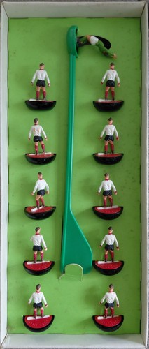Darlington clyde subbuteo - /,