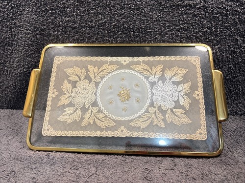 Vintage petit point dresser - petit,