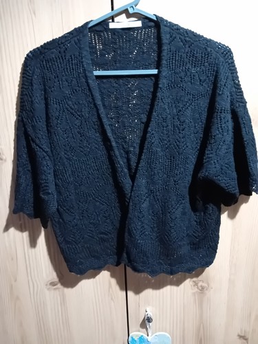 Gorgeous ladies shrug cardigan