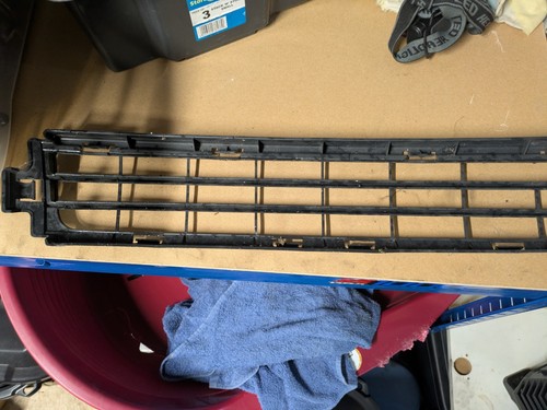 Volvo v50 lower grill - lower,