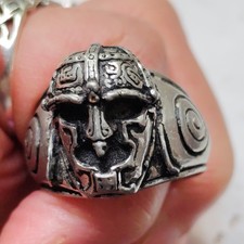 Vintage Viking Odin ring Size