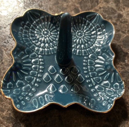 Teal owl ring holder with - owl,