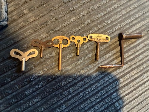 Antique clock keys joblot - antique,