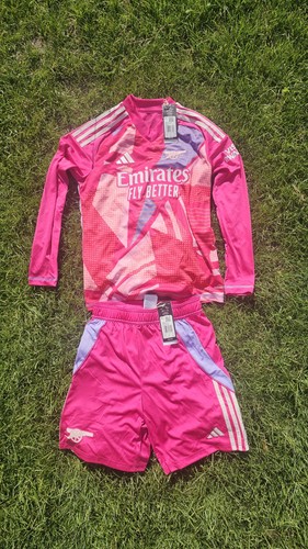 Arsenal pink kit - kit, (shirt