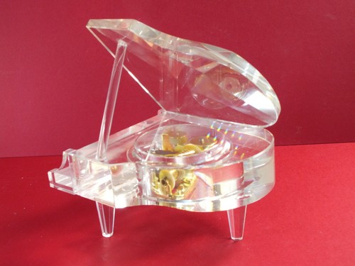 Crystal glass grand piano - glass,