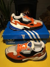 Adidas - UNISEX- Uk  5-