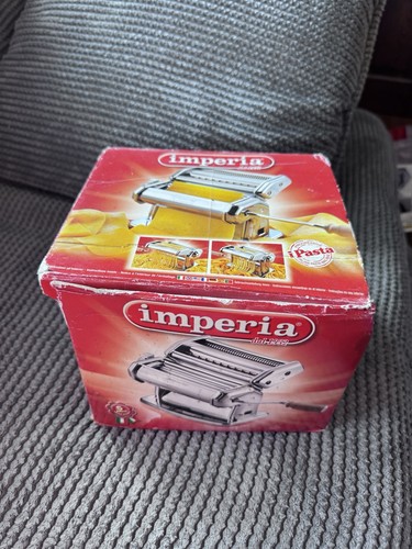 Imperia pasta machine - machine, with
