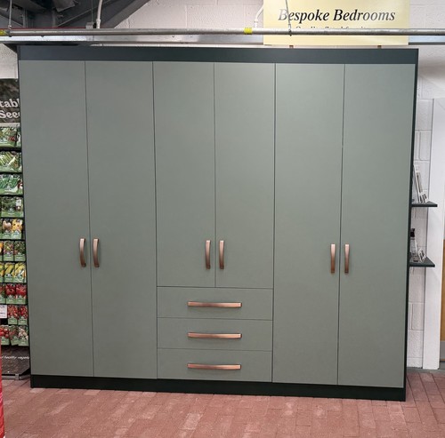 Fitted bedroom wardrobes - bedroom,