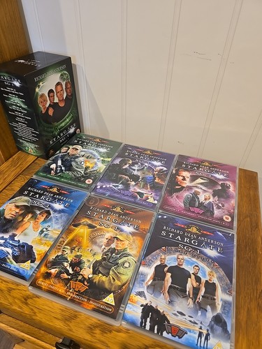 Stargate dvd box set - stargate,