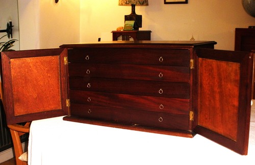 Beautiful antique mahogany - beautiful,