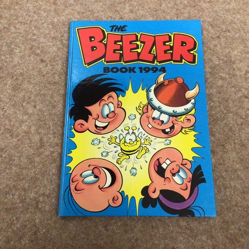 The beezer book - book, (vintage