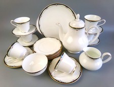 Royal Doulton Tea Set Service