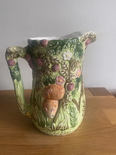 The village collectables - village, jug