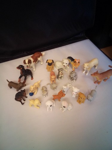 Dogs and cats - dogs, plastic