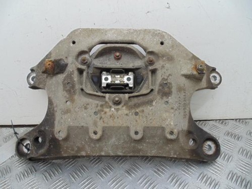 Audi lower gearbox - audi, mount