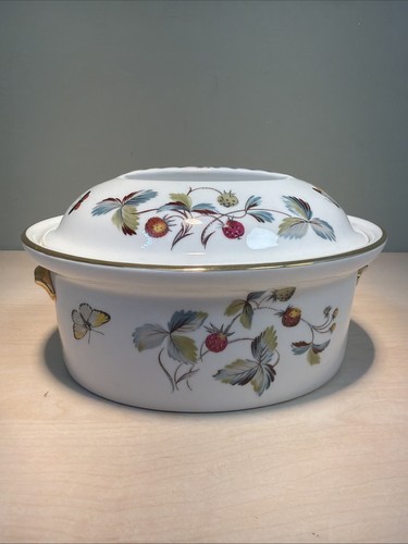 Royal worcester strawberry - royal,