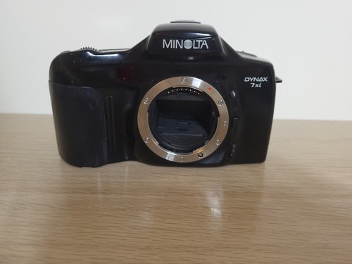 Minolta dynax 7xi 35mm - minolta,