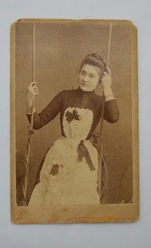 Cdv pretty victorian lady - pretty,