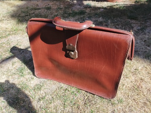 Vintage doctors gladstone bag - gladstone,