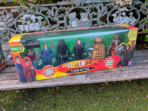 Doctor who figure gift - who,