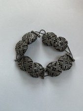 Monet Vintage bracelet silver and black rhinestones - overstretched