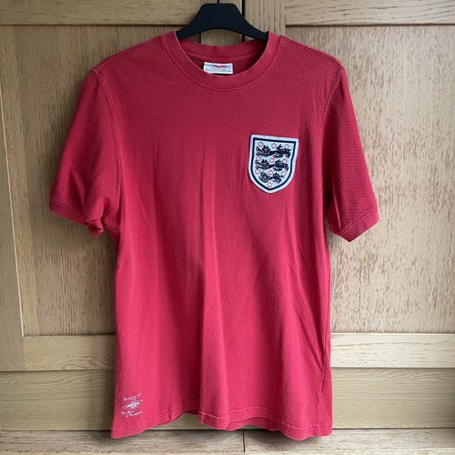 England 1970 red away football - england,