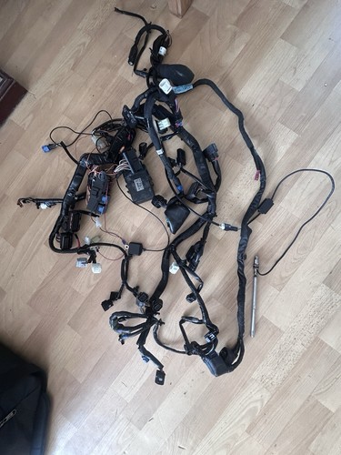 Gsxr1000 wiring loom and - l7,