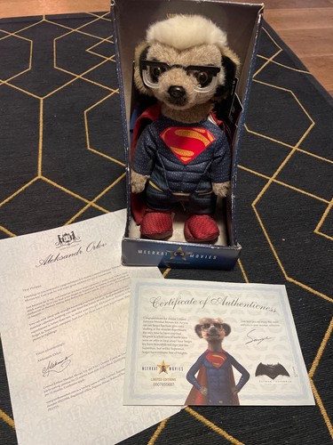 Sergei superman meerkat toy - as,