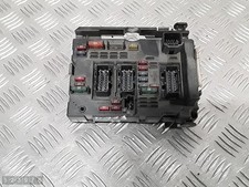 2004 PEUGEOT 206 FUSE BOX