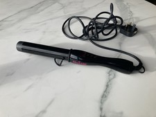 Mark Hill Black Hair Curling