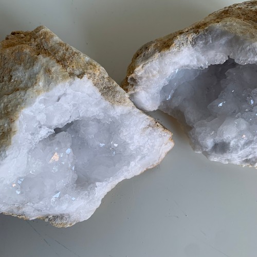 Large white quartz geode - white,