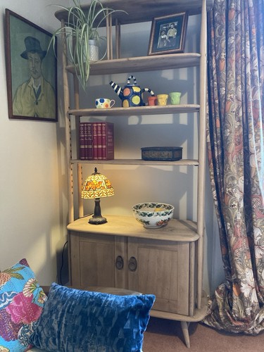 Ercol giraffe room - giraffe/,