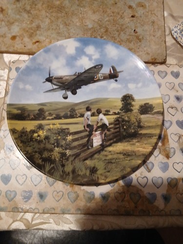 Spitfire coming home heroes - heroes, of