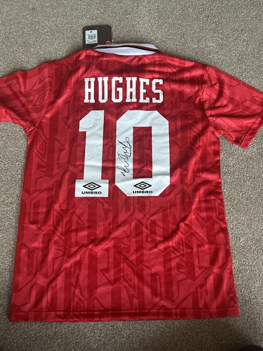 Mark hughes signed manchester - hughes,