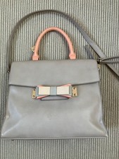 HANDBAG. LYDC LONDON BEIGE &