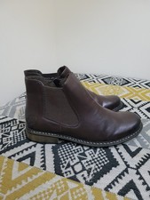New Womens Brown Reiker