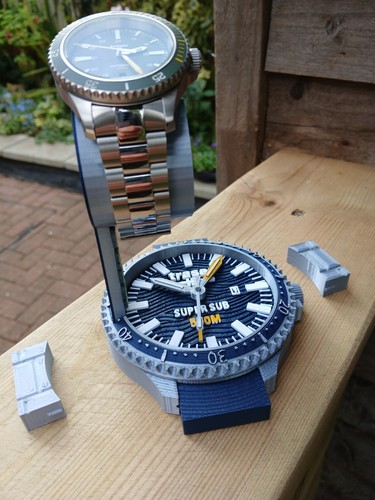Traser p67 blue watch stand - p67,