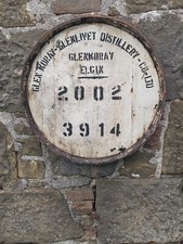 Stunning 2002 Glen Moray Whisky Barrel lid - 25" wide w end hoop, ready to hang