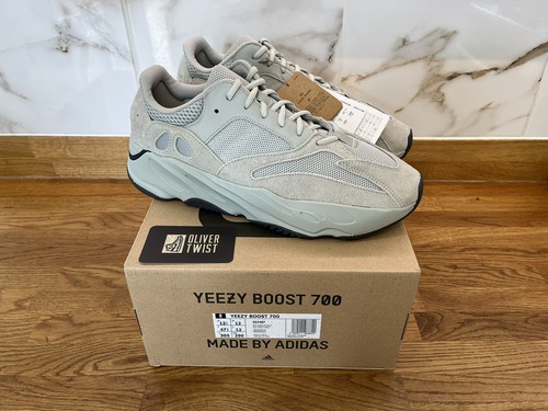 Adidas yeezy boost 700 - adidas,