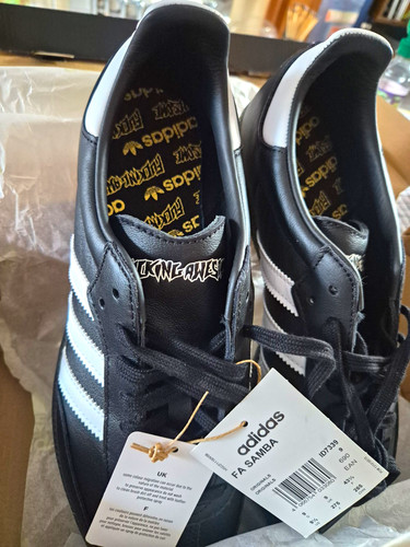 Limited edition adidas - -,