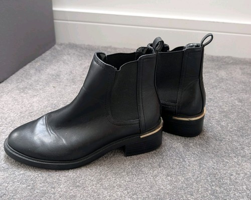 Ladies black boots - boots, size